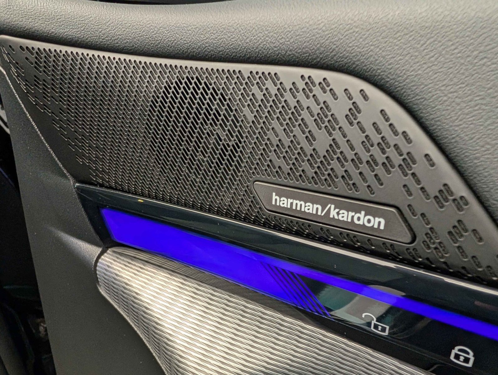 2024 BMW i5 M Sport 40 - 3