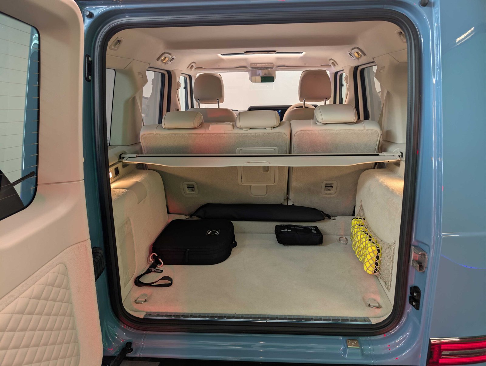 G wagon 2025 blue - 3