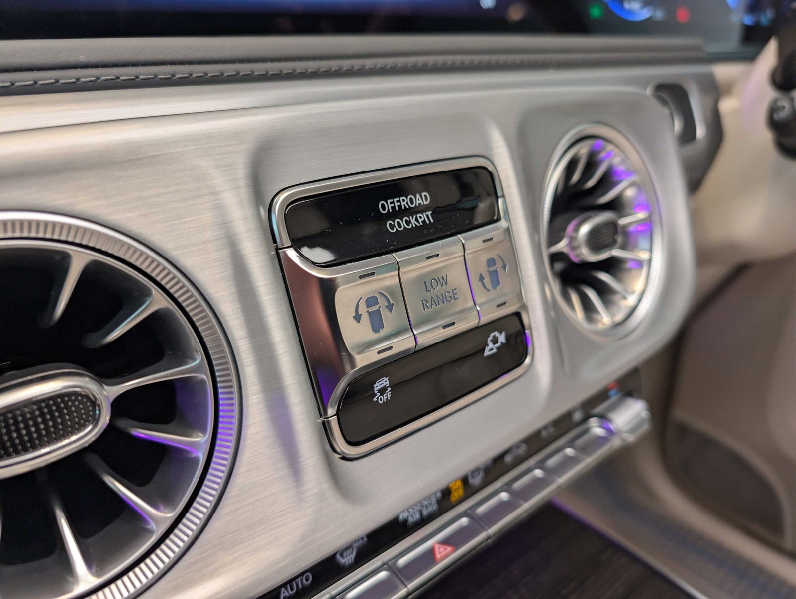 G wagon 2025 blue - 6